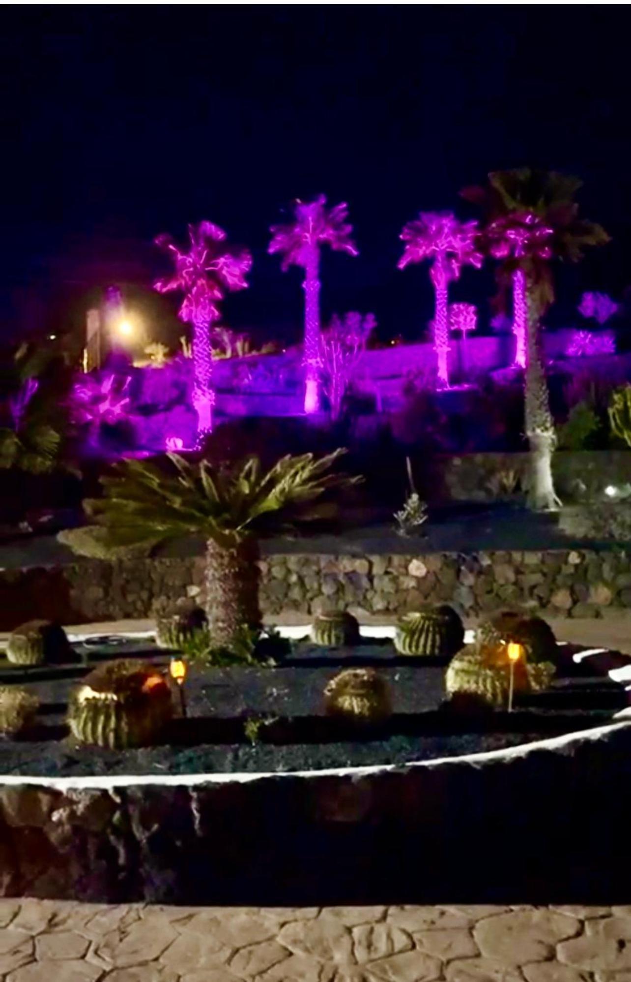 Castillo Lanzarote Villa Sophie - Luxury Villa -Sleep In A Volcanic Cave With Heated Pool 蒂亚斯 外观 照片